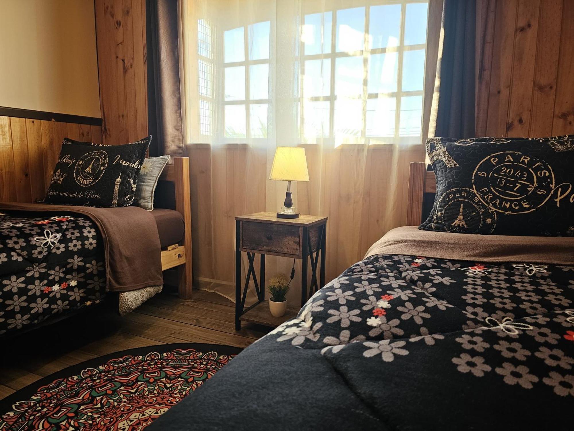 Hostal Sol Y Luna ซานติอาโก ภายนอก รูปภาพ